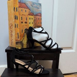 Bella Vita Karlette Black Glitter Strappy Heels Size 8.5WW NEW